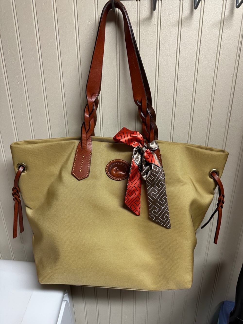 Dooney & Bourke Large Tote
